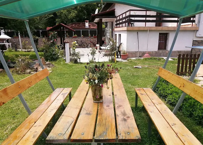 卡林别墅 * Natsovtsi