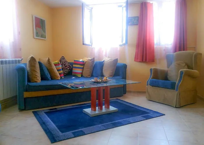 卡林别墅 * Natsovtsi